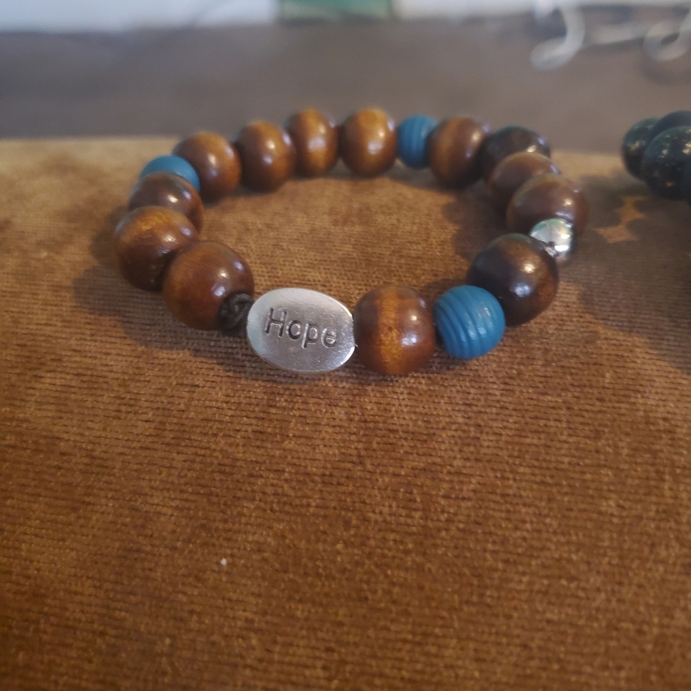 Jewelry - Picture 3 of 7